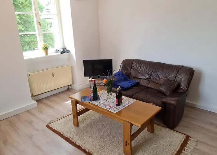 شقة Am Schloss Eckartsberga